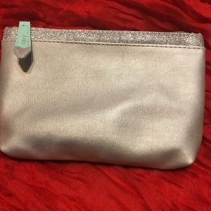 NWT Cosmetic bag